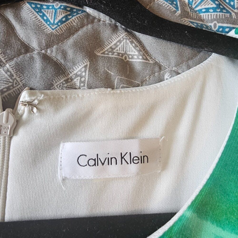 Calvin Klein white with floral pattern Print Sleeveless Women’s sz 8 Dress NWT - Picture 4 of 5